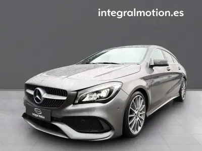 Usado Mercedes CLA200 Shooting Brake 136 CV (100 kW) 2018 Gris Familiar