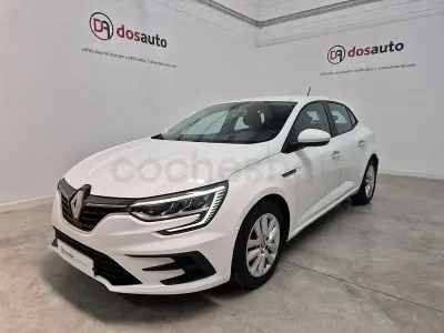 Usado Renault Mégane II Intens 115 CV (84 kW) 2022 Blanco Berlina