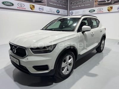 Blanco Usado 2021 Volvo XC40 Momentum SUV | 14.990 € (Un poco caro)