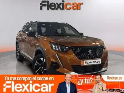 Usado Peugeot 2008 GT-line 130 CV (95 kW) 2020 Naranja SUV