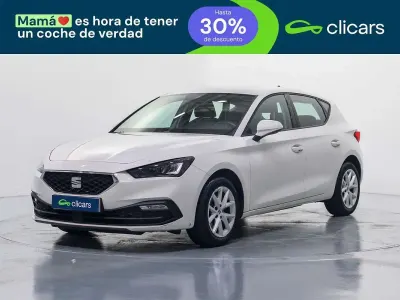 Käytetty Seat Leon Style 131 HP (96 kW) 2022 Valkoinen Viistoperä
