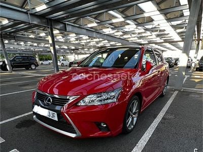 Lexus CT200h