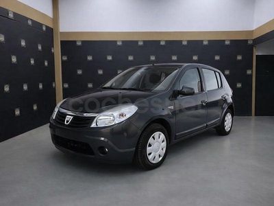 Usado Dacia Sandero Base 75 CV (55 kW) 2012 Gris / plata Berlina