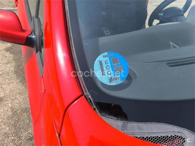 Rojo Usado 2008 Peugeot 307 CC Descapotable | 2750 € (Precio justo)