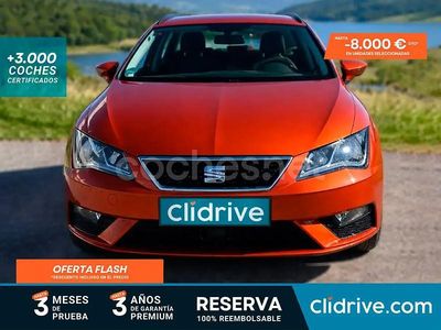 Usado Seat Leon Style 130 CV (95 kW) 2019 Naranja Familiar