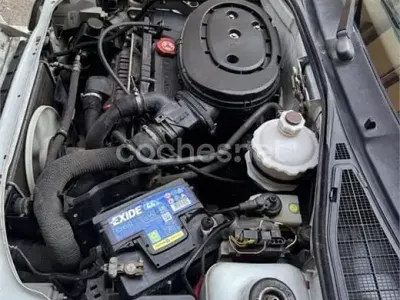Usado Renault Clio II 75 CV (55 kW) 1998 Blanco Berlina