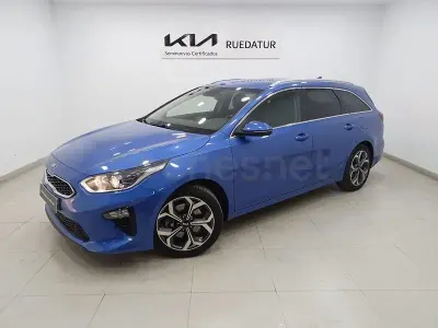 Usado Kia Ceed 120 CV (88 kW) 2021 Azul Utilitario