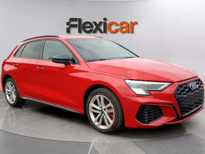 Usado Audi A3 S-Line 204 CV (150 kW) 2021 Rojo Berlina