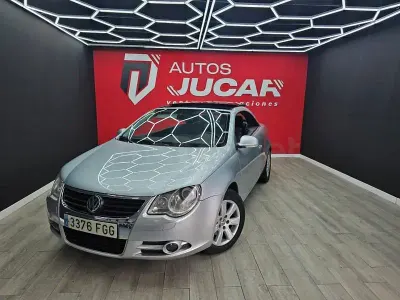 Usado VW Eos 150 CV (110 kW) 2007 Gris / plata Descapotable