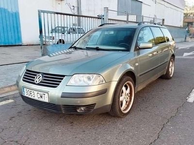 Verde Usado 2003 VW Passat Trendline Familiar | 2995 € (Buen precio)