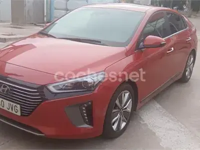 Usado Hyundai Ioniq Style 141 CV (103 kW) 2016 Rojo Utilitario