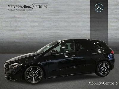 Usado Mercedes B200 150 CV (110 kW) 2022 Negro noche Utilitario