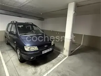 Usado Hyundai Matrix GLS 102 CV (75 kW) 2005 Azul Monovolumen