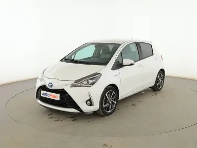 Usado Toyota Yaris Hybrid 101 CV (74 kW) 2019 Blanco Utilitario