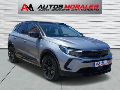 Usado Opel Grandland X GS Line 130 CV (95 kW) 2024 Gris SUV