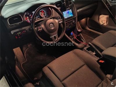 Usado VW Golf VI Highline 102 CV (75 kW) 2009 Negro Utilitario