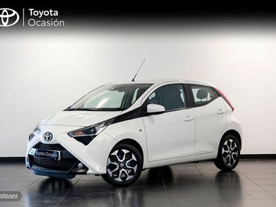 Blanco Usado 2021 Toyota Aygo X-play Utilitario | 14.350 € (Precio justo)