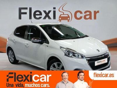Usado Peugeot 208 Access 82 CV (60 kW) 2017 Blanco Utilitario