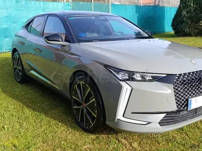 Usado DS Automobiles DS4 Performance 225 CV (165 kW) 2021 Gris / plata SUV