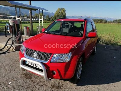 Rojo Usado 2005 Suzuki Grand Vitara SUV | 9500 € (Precio justo)