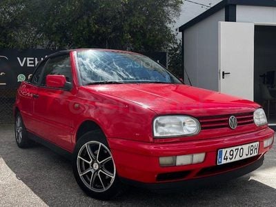 Usado VW Golf Cabriolet 100 CV (73 kW) 1998 Rojo Descapotable