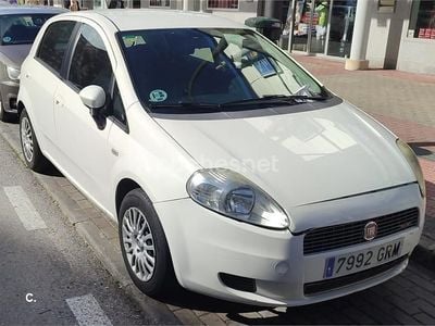 Usado Fiat Grande Punto Active 90 CV (66 kW) 2009 Blanco Utilitario