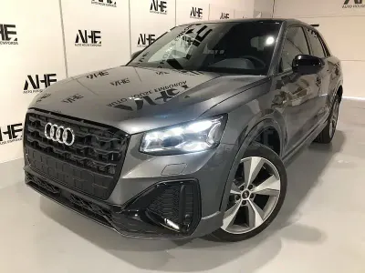 Usado Audi Q2 150 CV (110 kW) 2025 Gris / plata SUV
