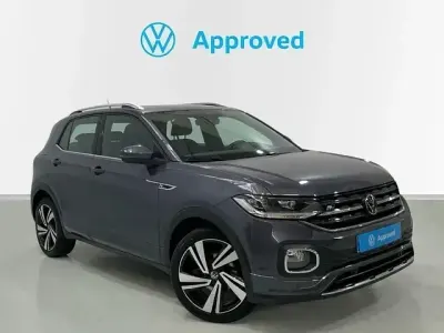 Usado VW T-Cross Sportline 110 CV (80 kW) 2022 Gris / plata SUV