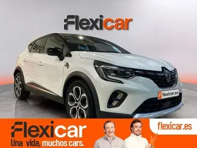 Używany Renault Captur Zen 140 KM (102 kW) 2022 Biały SUV