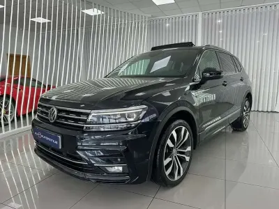 Usado VW Tiguan Allspace Sportline 189 CV (139 kW) 2020 Negro SUV