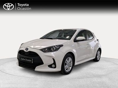Usado Toyota Yaris Hybrid Business Edition 116 CV (85 kW) 2022 Blanco Berlina