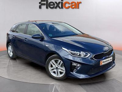 Usado Kia Ceed 140 CV (102 kW) 2020 Azul Utilitario