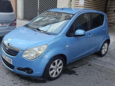 Usado Opel Agila Essentia 65 CV (47 kW) 2009 Azul Utilitario
