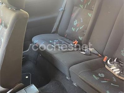 Verde Usado 1994 VW Golf III Berlina | 2000 €