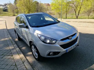 Usado Hyundai ix35 Comfort 116 CV (85 kW) 2012 Gris / plata SUV