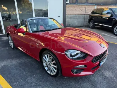 Usado Fiat 124 Spider 140 CV (102 kW) 2017 Rojo Descapotable