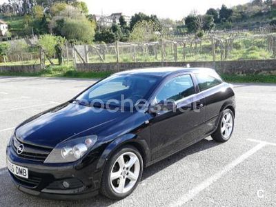 Usado Opel Astra GTC Sport 150 CV (110 kW) 2005 Negro Berlina