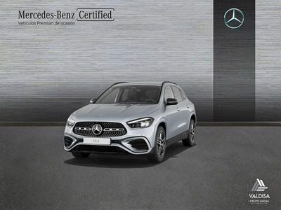 Gris / plateado Usado 2024 Mercedes GLA200 SUV | 41.800 € (Precio justo)