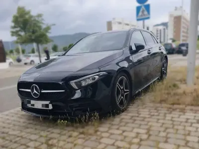 Usado Mercedes A180 109 CV (80 kW) 2021 Negro Utilitario