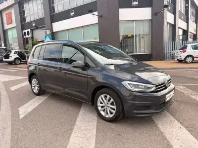 Usado VW Touran Sportline 150 CV (110 kW) 2019 Azul Monovolumen