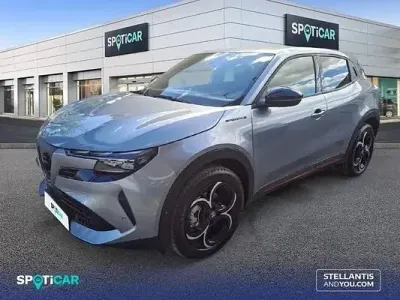 Nuevo Alfa Romeo Junior Edizione Speciale 145 CV (106 kW) 2025 SUV