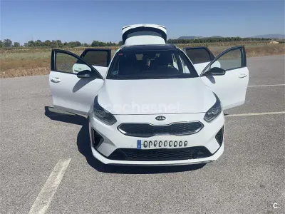 Usado Kia Ceed GT GT-Line 136 CV (100 kW) 2019 Blanco Familiar