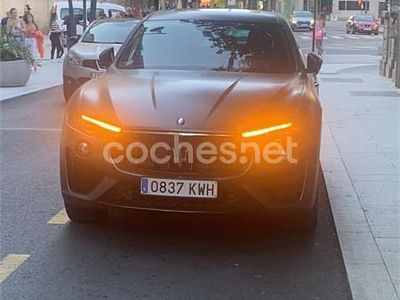 Gris / plata Usado 2019 Maserati Levante SUV | 34.950 € (Precio justo)