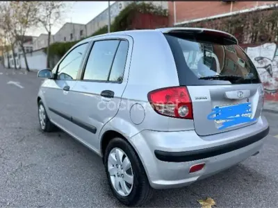 Usado Hyundai Getz GLS 105 CV (77 kW) 2005 Gris / plata Utilitario