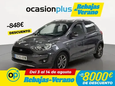 Usado Ford Ka Plus Active 95 CV (69 kW) 2018 Gris / plata Utilitario