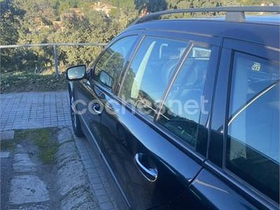 Käytetty Mercedes E220 Avantgarde 150 HP (110 kW) 2006 Musta Farmari