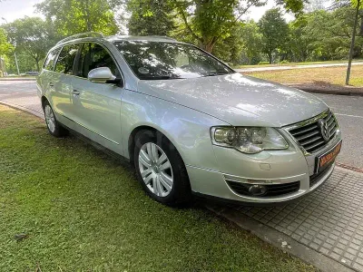 Usado VW Passat Advance 140 CV (102 kW) 2007 Gris / plata Familiar