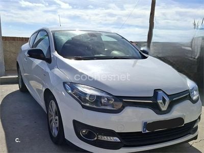 Usado Renault Mégane LIMITED 110 CV (80 kW) 2015 Blanco Coupe