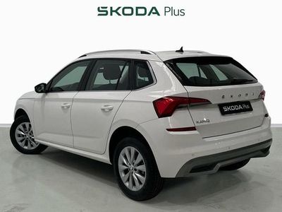 Usado Skoda Kamiq Ambition 110 CV (80 kW) 2021 Blanco SUV