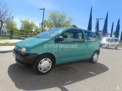 Usado Renault Twingo 54 CV (39 kW) 1995 Verde Utilitario